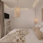 Nymphee Luxury Agia Anna (Naxos)