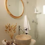 ヴィラ Nymphee Luxury *